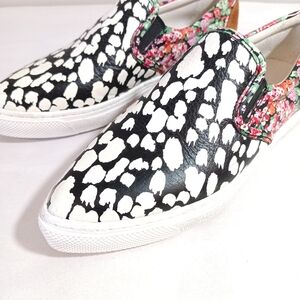 Coach Limited Edition floral animal print slip on Point Toe sneaker Size 5 B